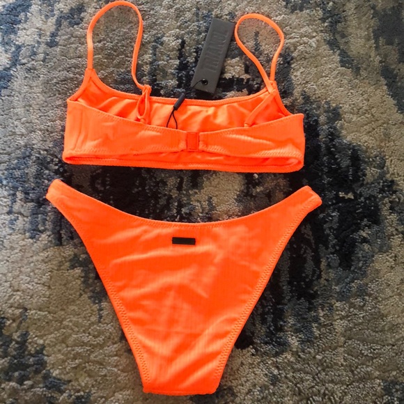 Stripe cheeky bottoms swimsuit set with bag. - Picture 3 of 8